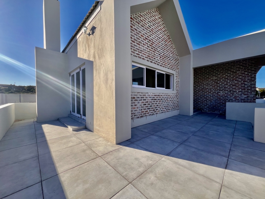4 Bedroom Property for Sale in Myburgh Park Western Cape